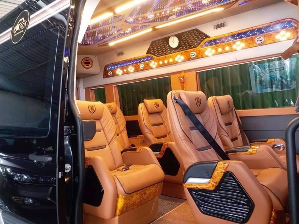 Xe limousine mang lại nhiều lợi ích so với phương tiện truyền thống